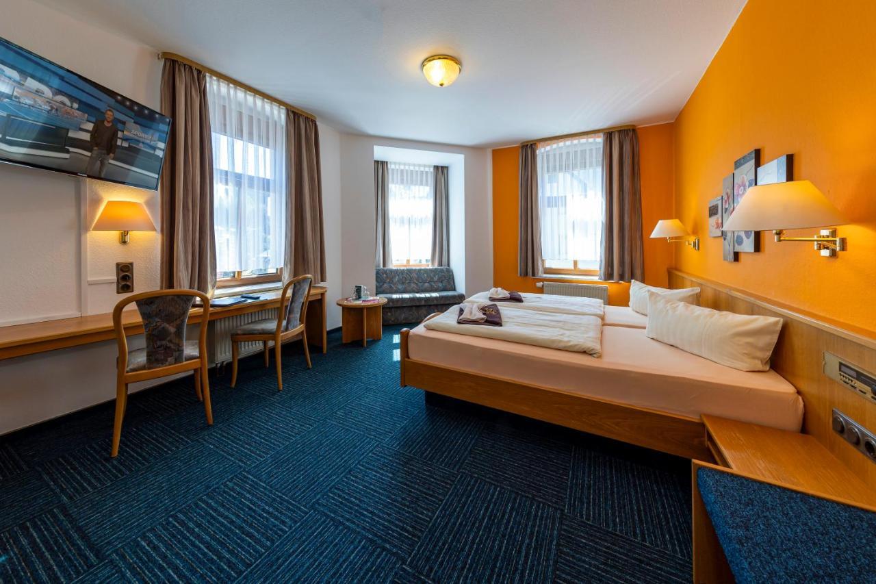 Hotel Zur Post Schoenheide Exterior photo